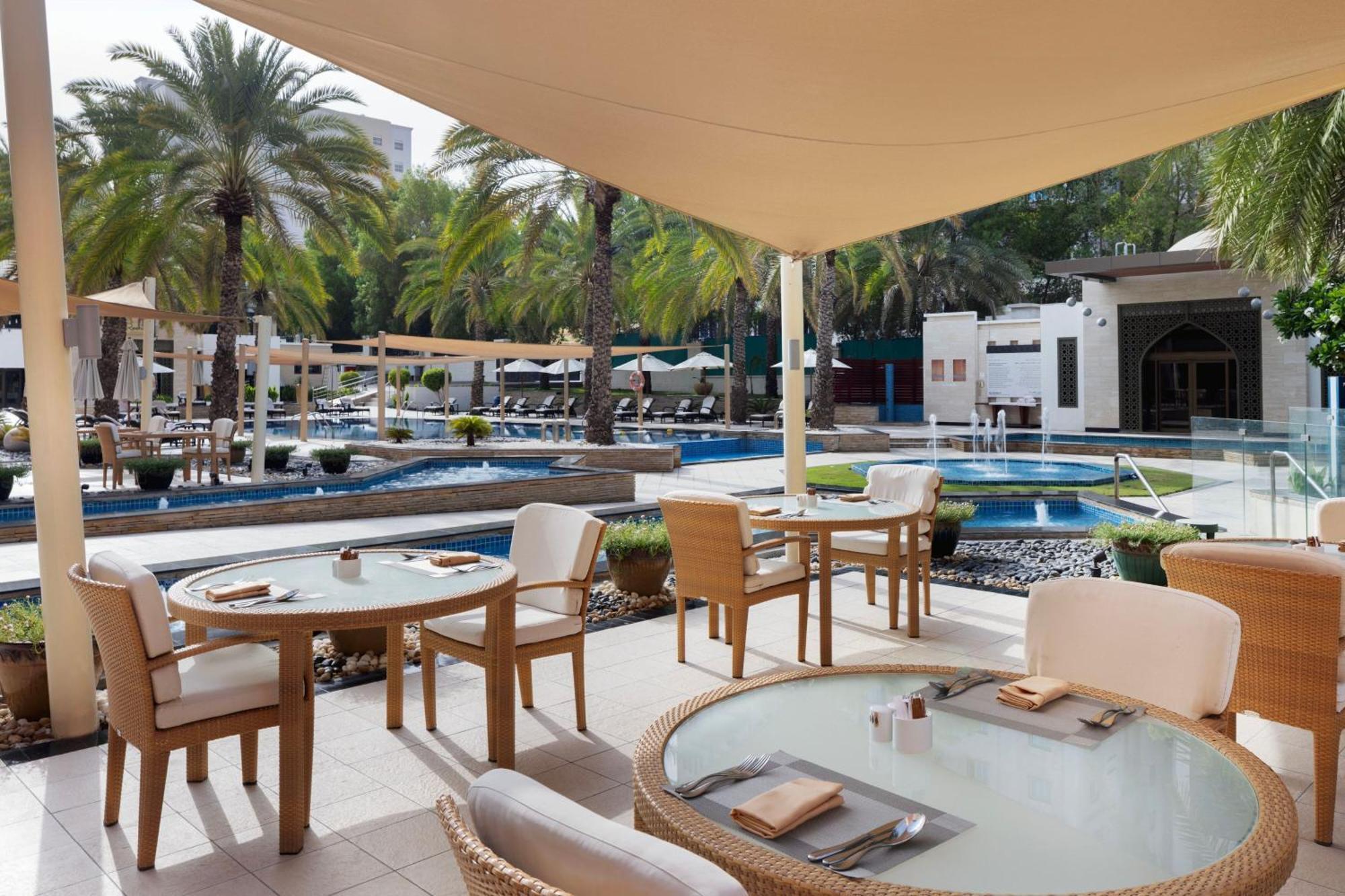 Hotel Sheraton Oman 5*